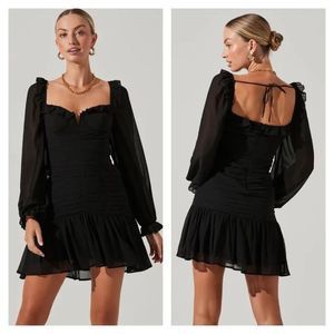 Astr The Label Women's Carmella Smock Long Sleeve Black Dress L NWT